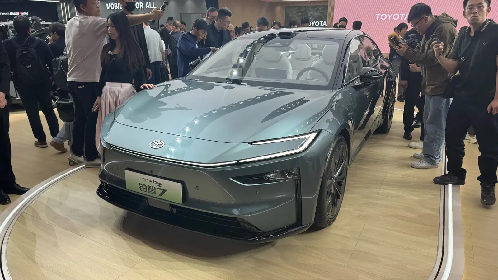 Xe điện Toyota - Ảnh 1.