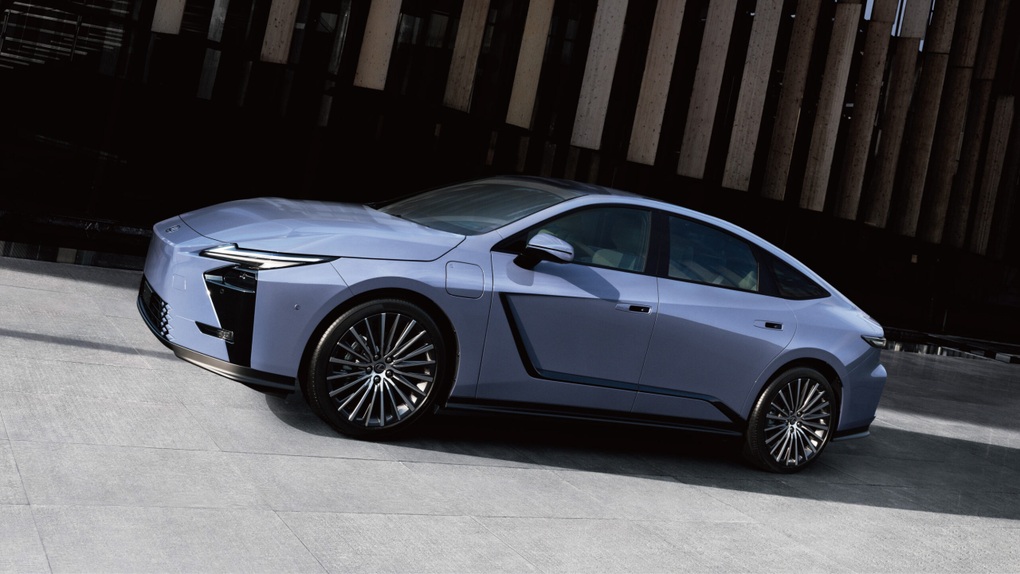 Mẫu xe mới của Lexus: Lần đầu tiên có phiên bản điện hoàn toàn - 1