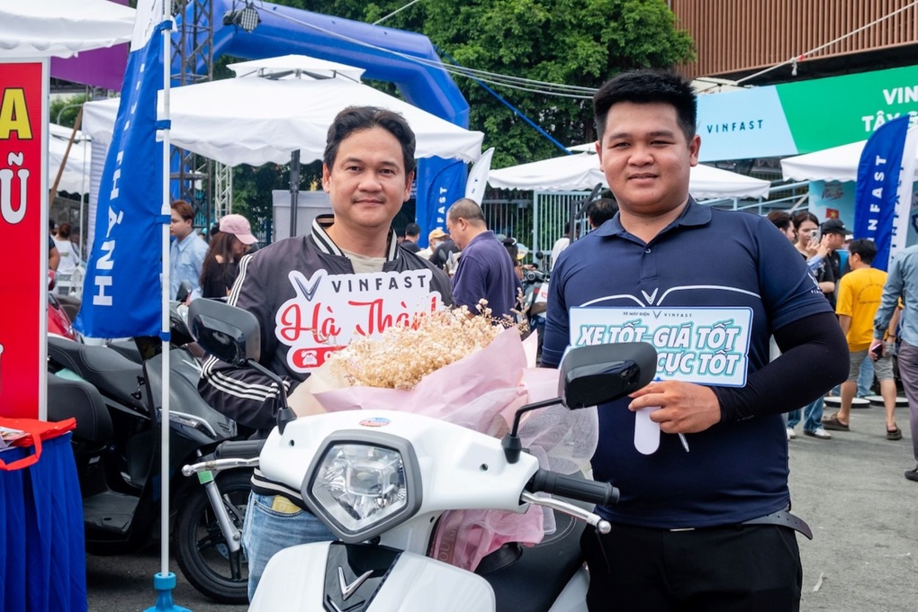 Sự kiện “Đổi xăng lấy điện” tại TPHCM thu hút sự chú ý của cộng đồng - 5