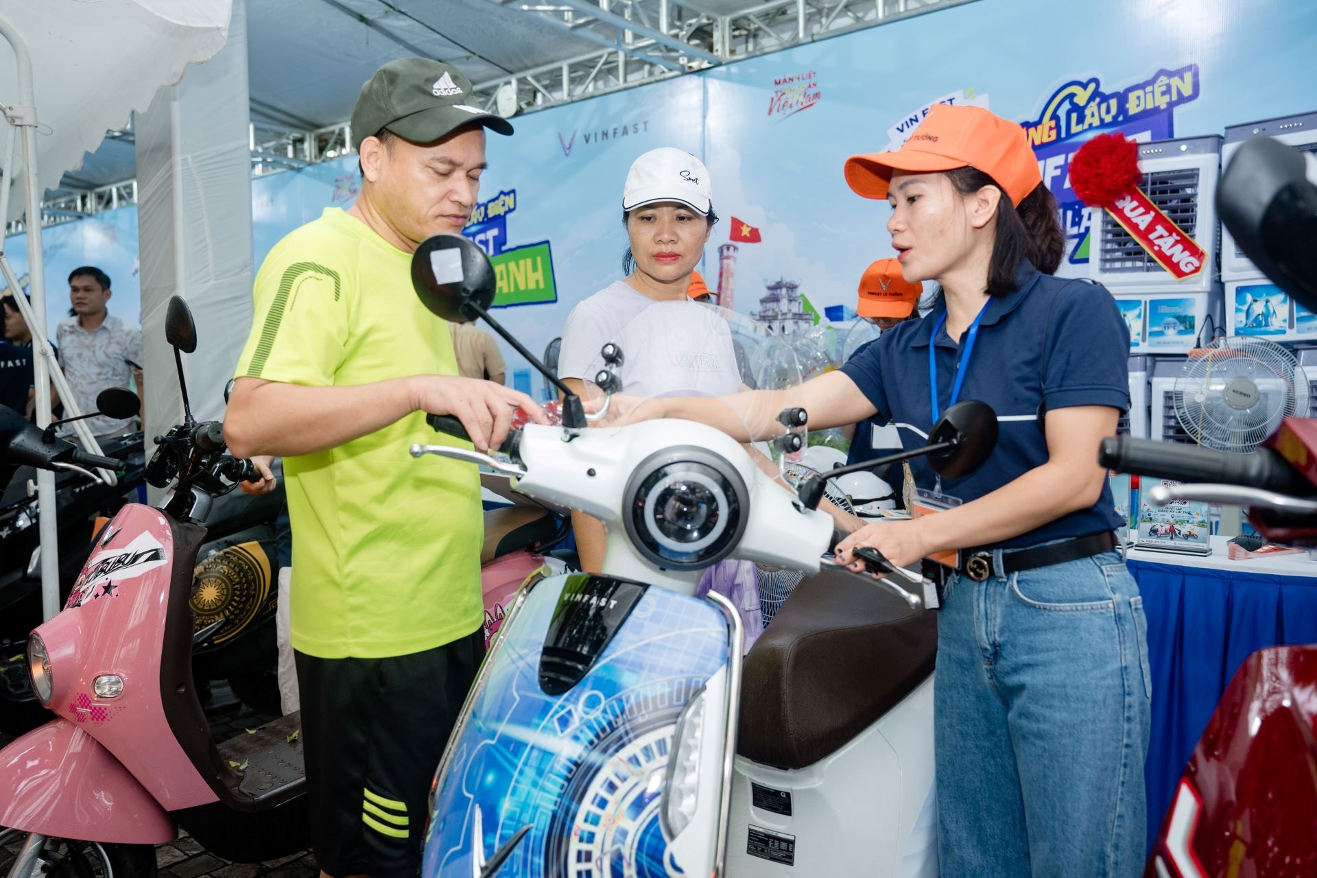 Xu hướng chuyển đổi từ xe máy xăng sang xe máy điện tại Việt Nam - 7