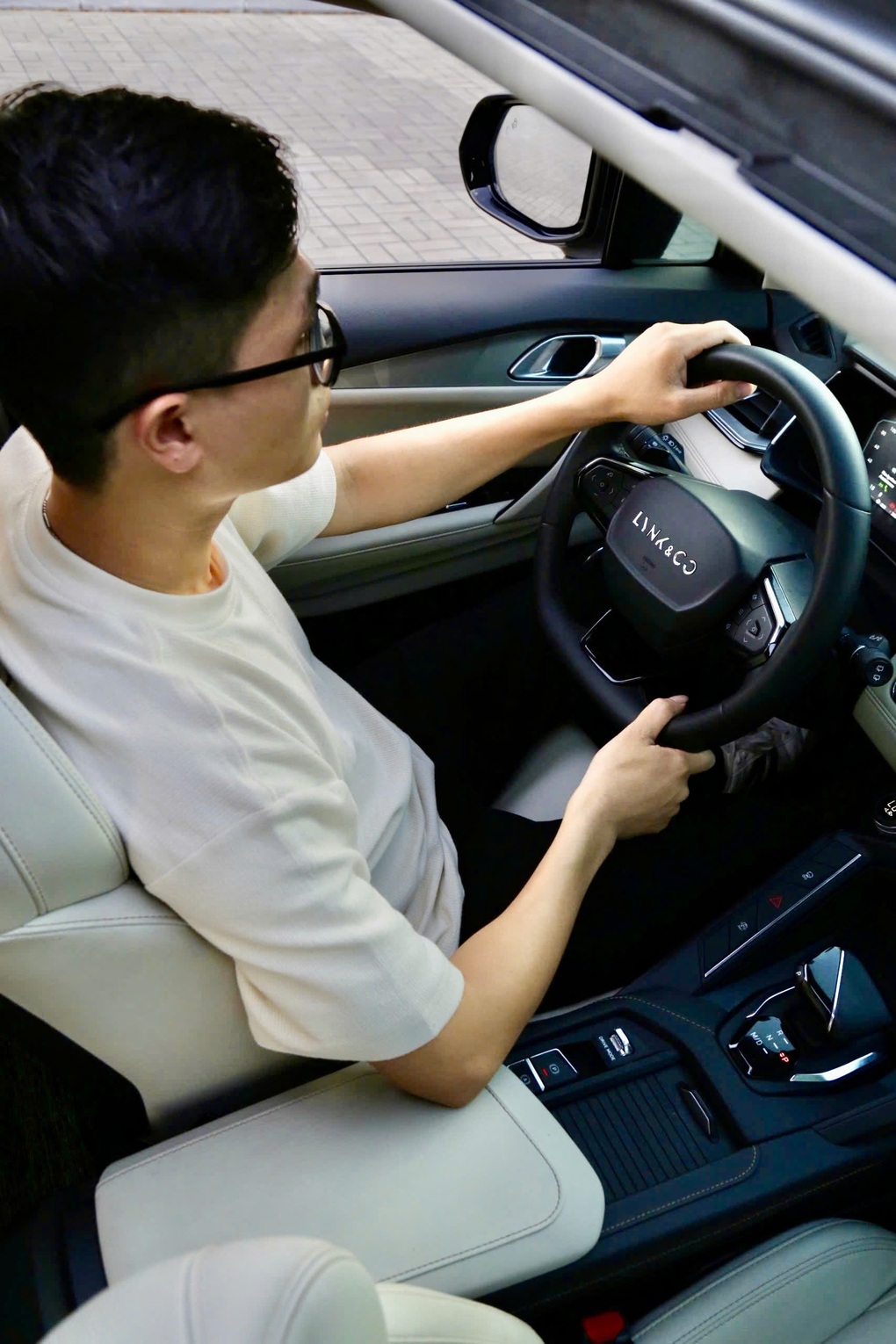 Những lý do khiến người dùng khó tính quyết định chọn mẫu SUV Lynk & Co 06 ngay lần lái thử đầu tiên - 3