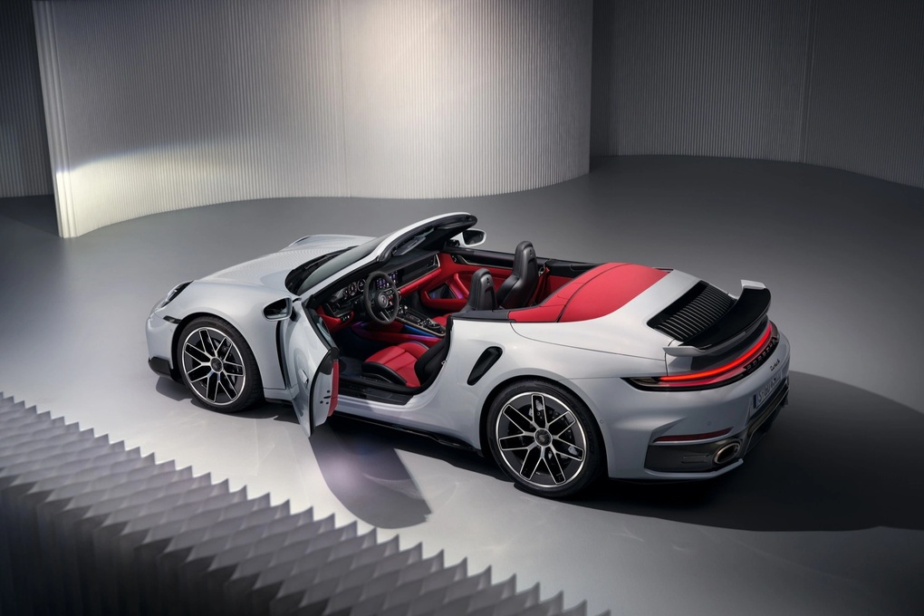 Porsche 911 Turbo S: Phiên bản Hybrid Đột Phá, Nhanh Hơn McLaren W1 - 2