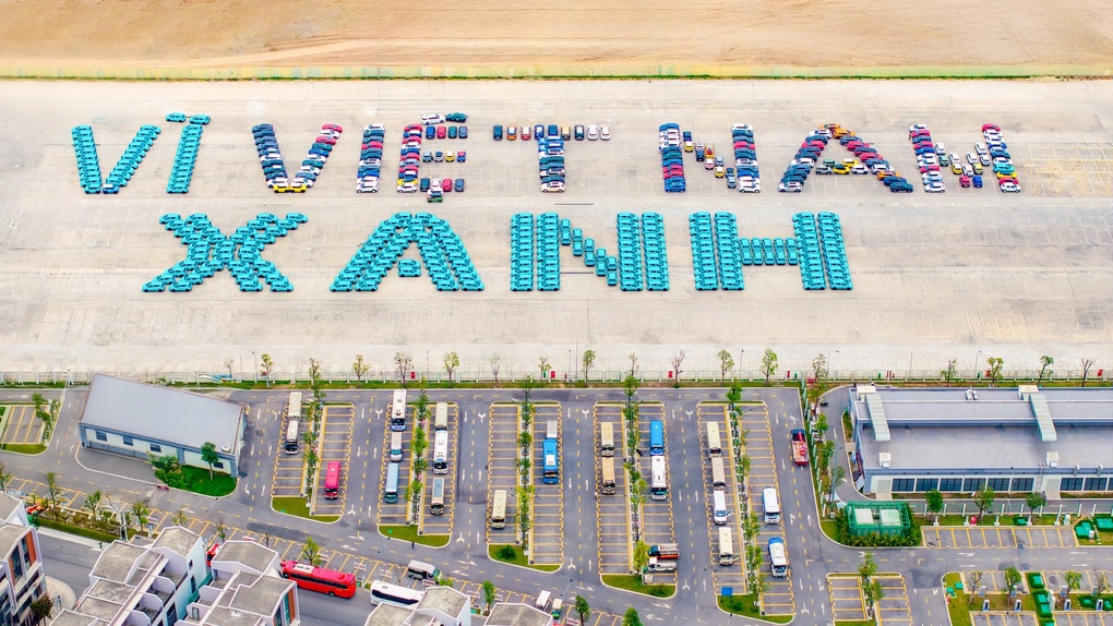Gần 400 xe điện tạo hình chữ Vì Việt Nam xanh tại Ngày hội xanh 2025 - 7