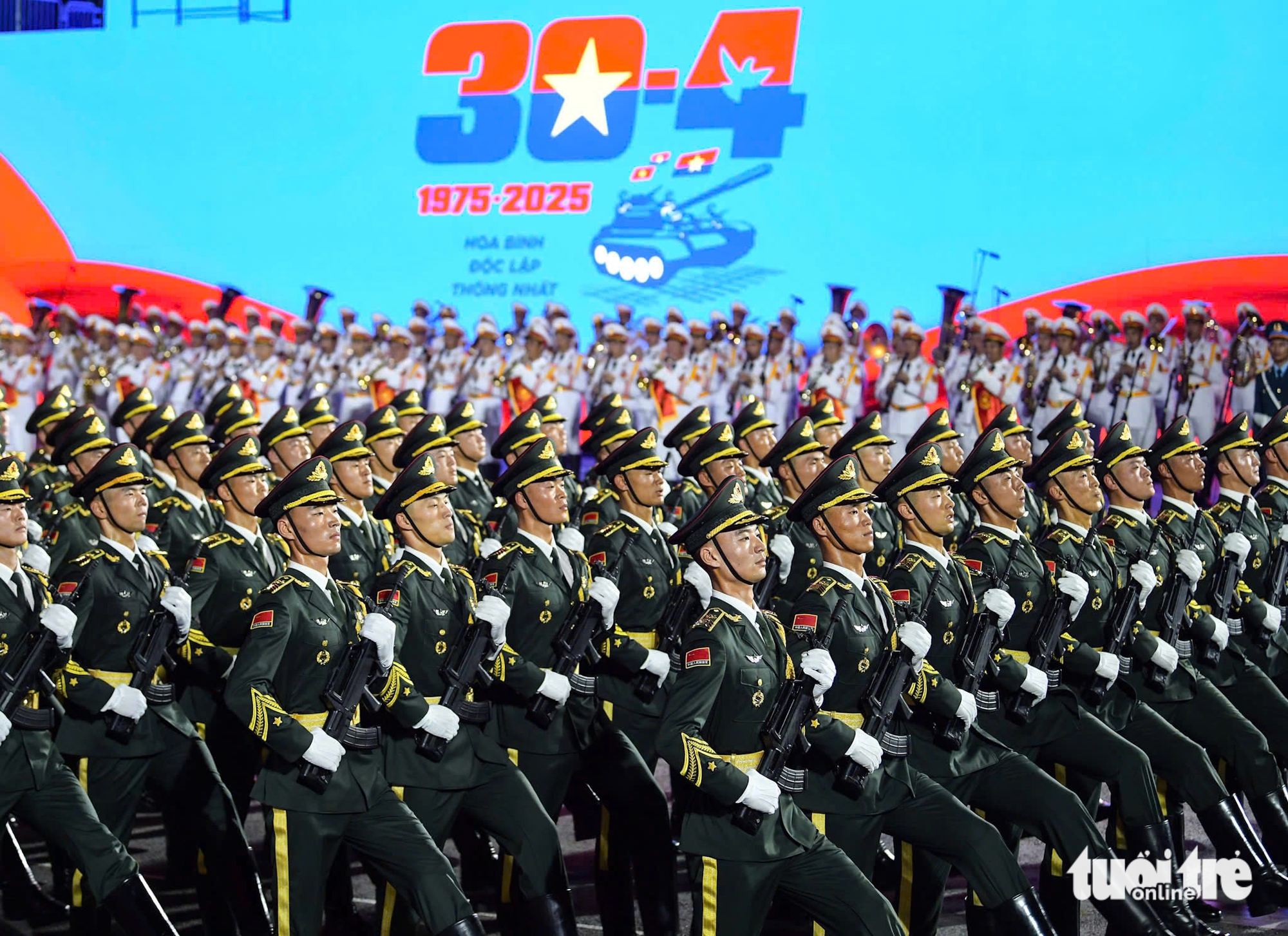 diễu binh - Ảnh 2.
