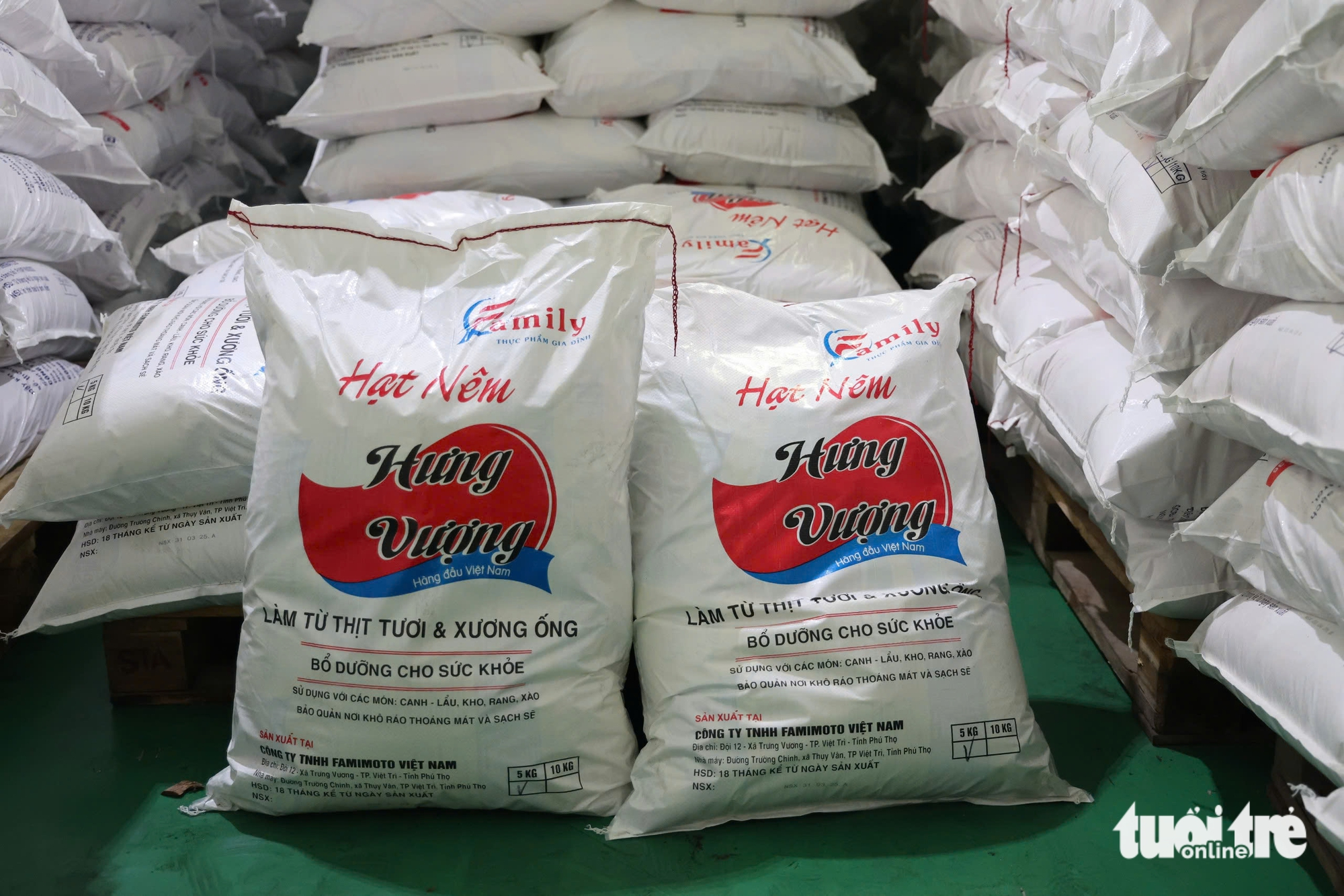 Khám Phá Xưởng Sản Xuất Hàng Giả - Ảnh 4.