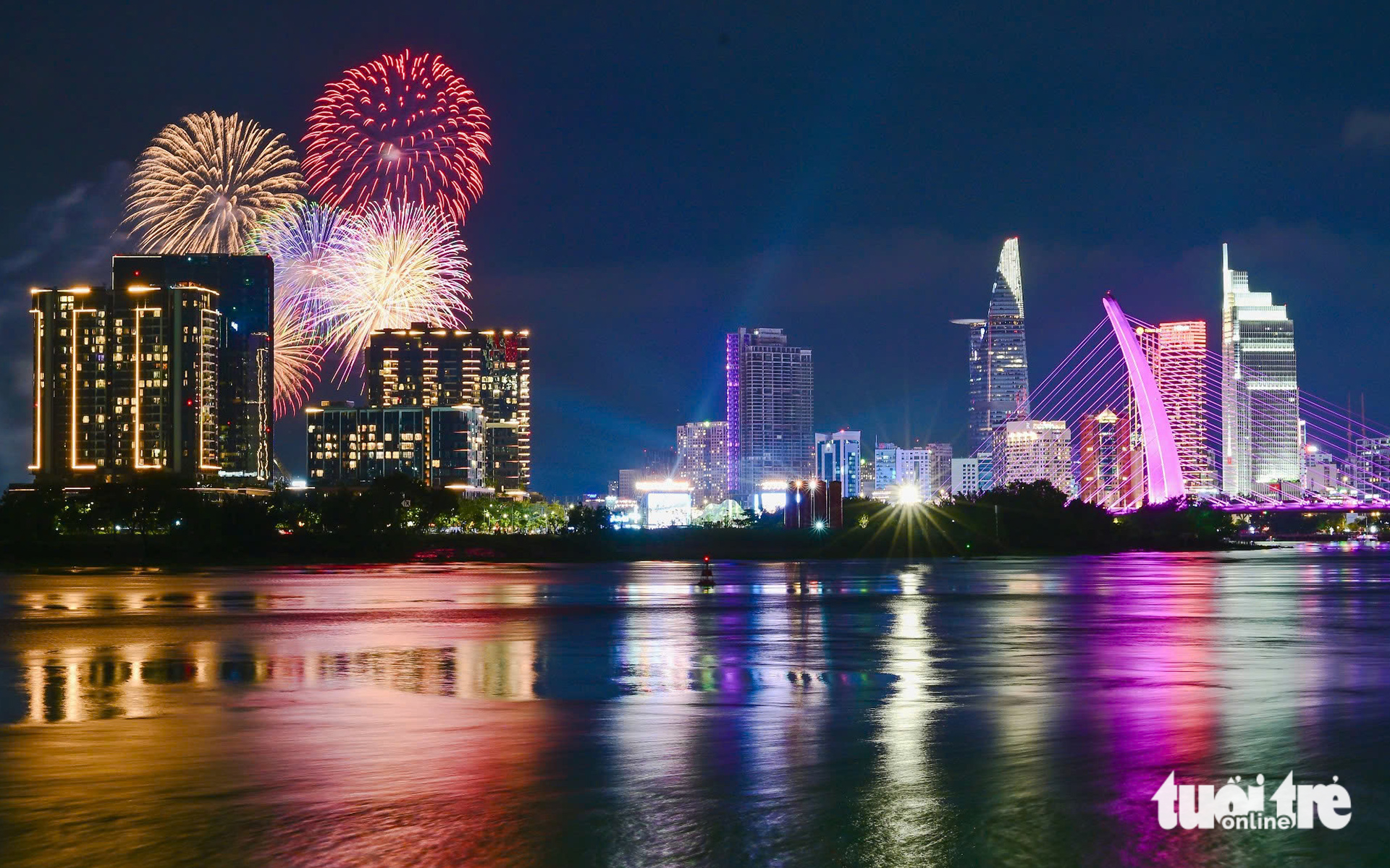 pháo hoa - Ảnh 11.