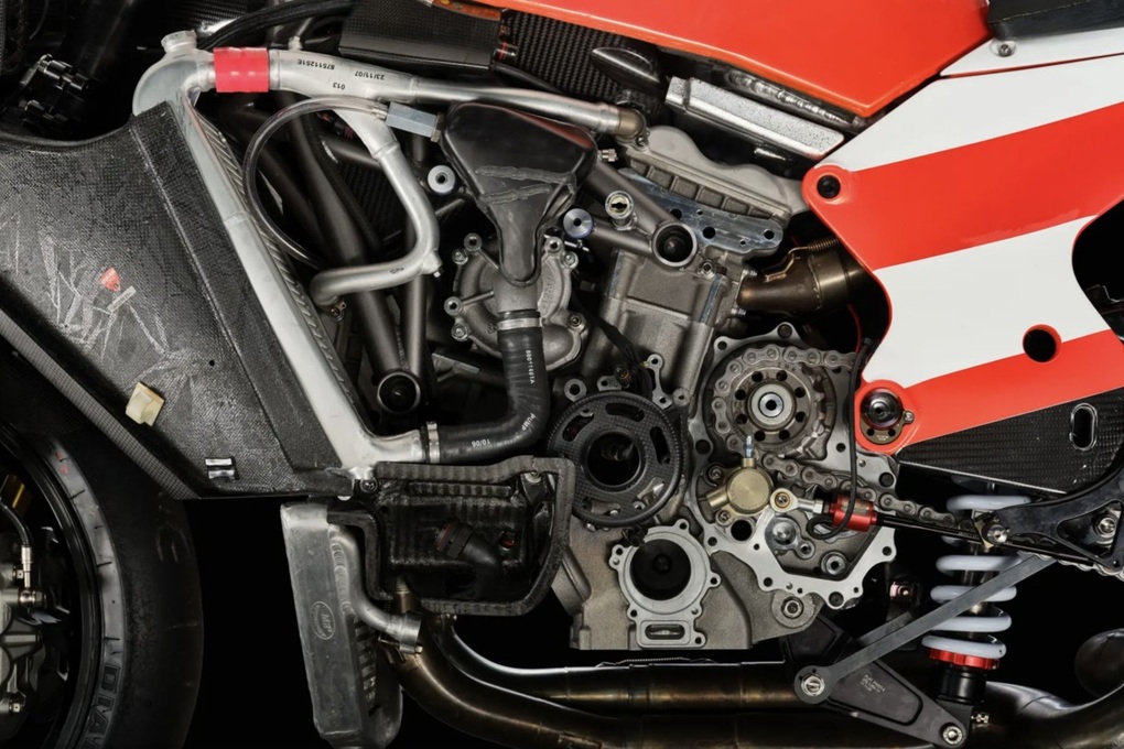 Chiếc xe đua huyền thoại của tay đua MotoGP quá cố được đấu giá, giá trị có thể lên tới 8 tỷ đồng - 3