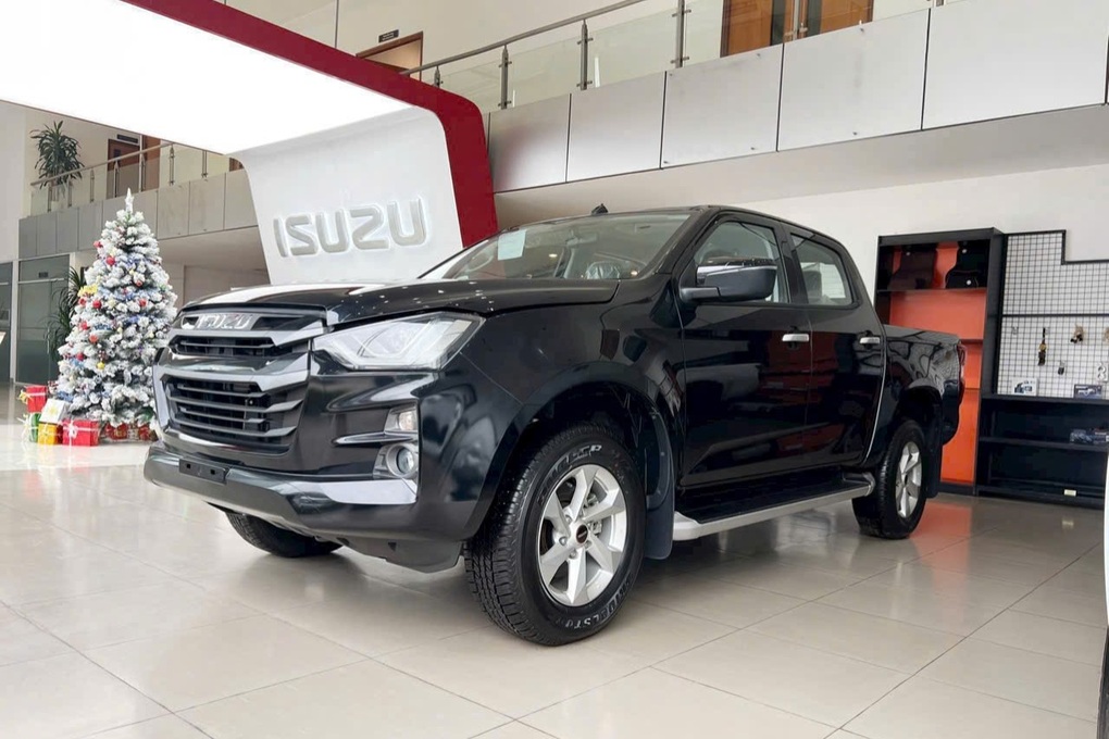 Cơ hội sở hữu Isuzu D-Max bản thấp giá chỉ 580 triệu đồng - 1