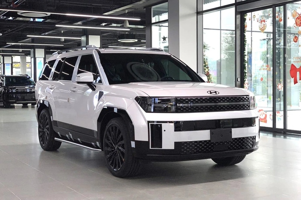 Santa Fe Tăng Tốc Trong Tháng 7, Vượt Qua Fortuner Nhưng Vẫn Kém Everest - 2
