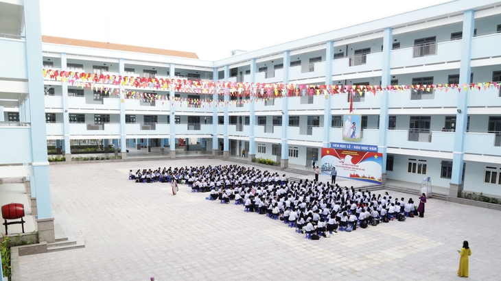 TP.HCM triển khai kế hoạch chuyển giao quản lý trường công cho UBND phường, xã - Ảnh 1.