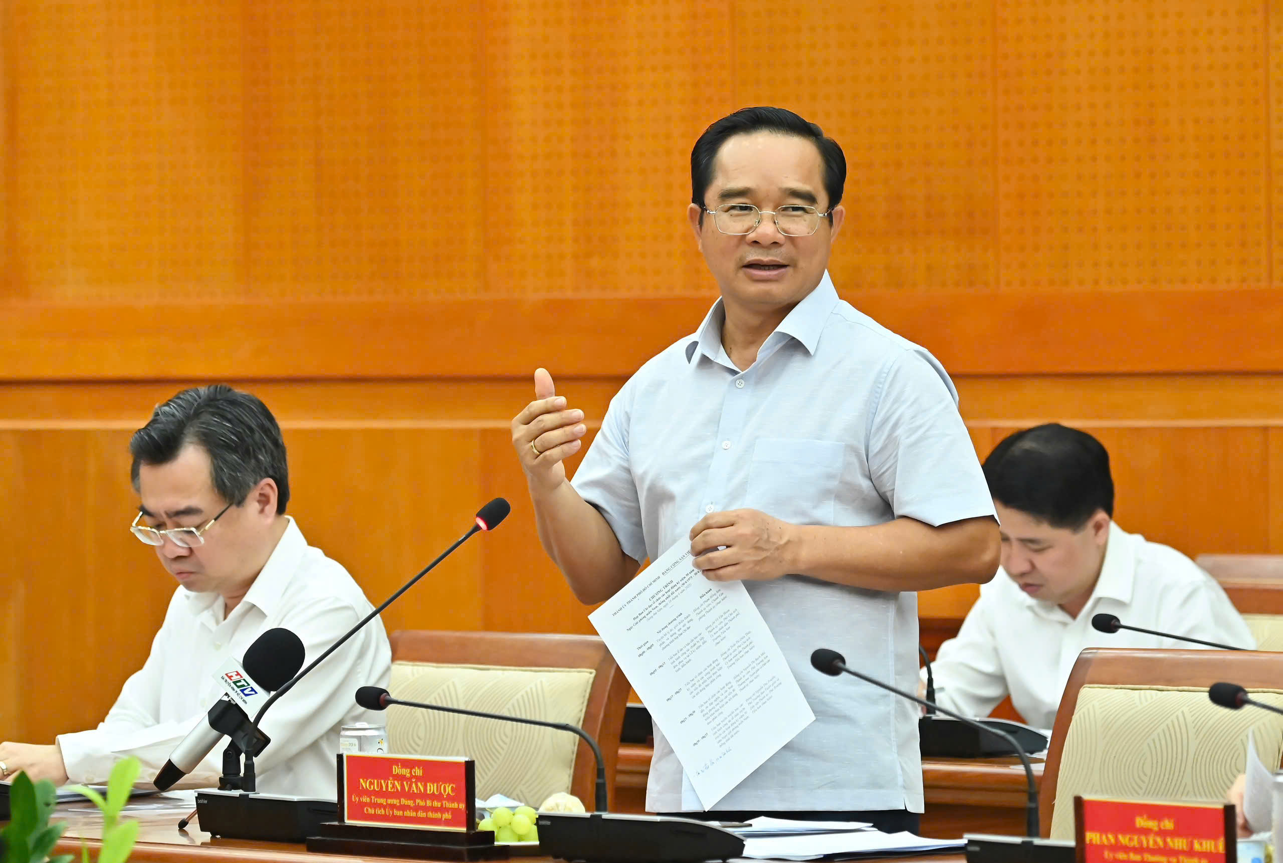 Bí thư Thành ủy TP.HCM - Ảnh 2.