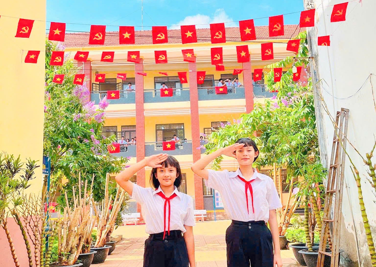 Giới trẻ lan tỏa tình yêu quê hương qua âm nhạc và mạng xã hội - Ảnh 1.