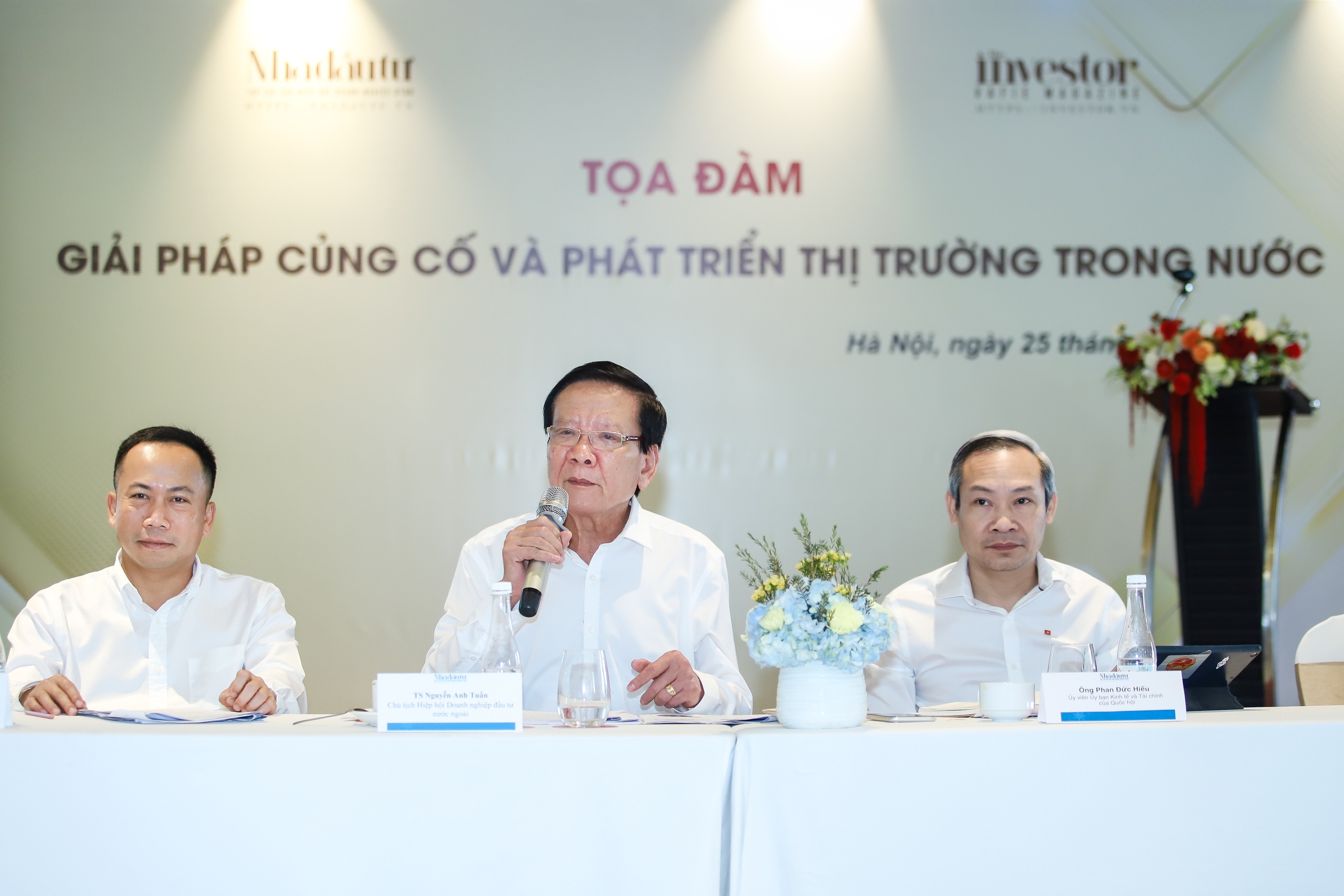 Doanh Nghiệp Cần Tìm Kiếm Cơ Hội Từ Thị Trường Nội Địa Giữa Áp Lực Từ Thuế Quan - Ảnh 1.