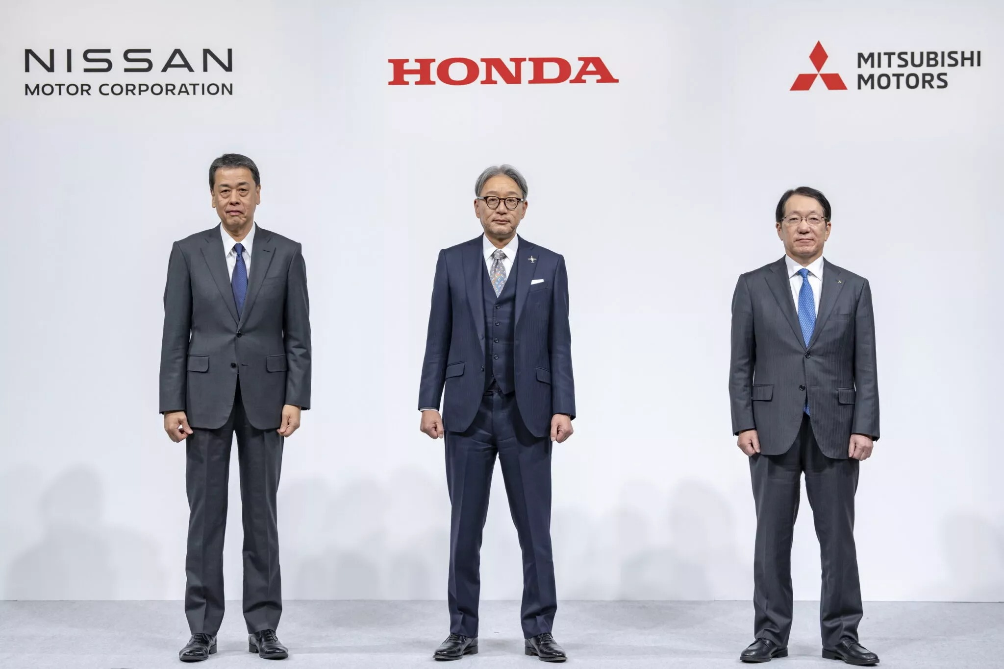 Nissan - Ảnh 2.