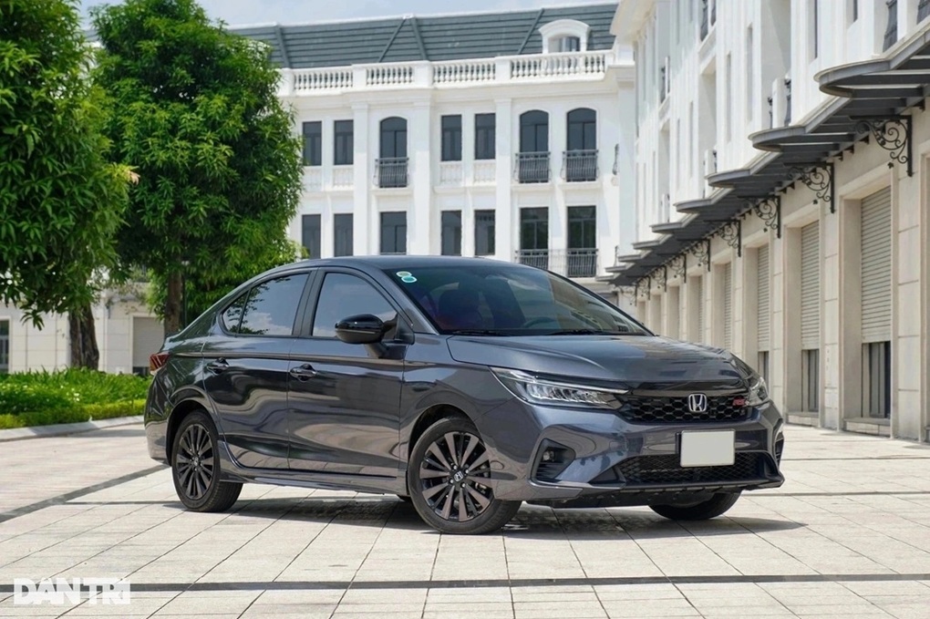Sedan hạng B nhập khẩu từ Thái Lan có giá khởi điểm tương đương xe hạng A - 2
