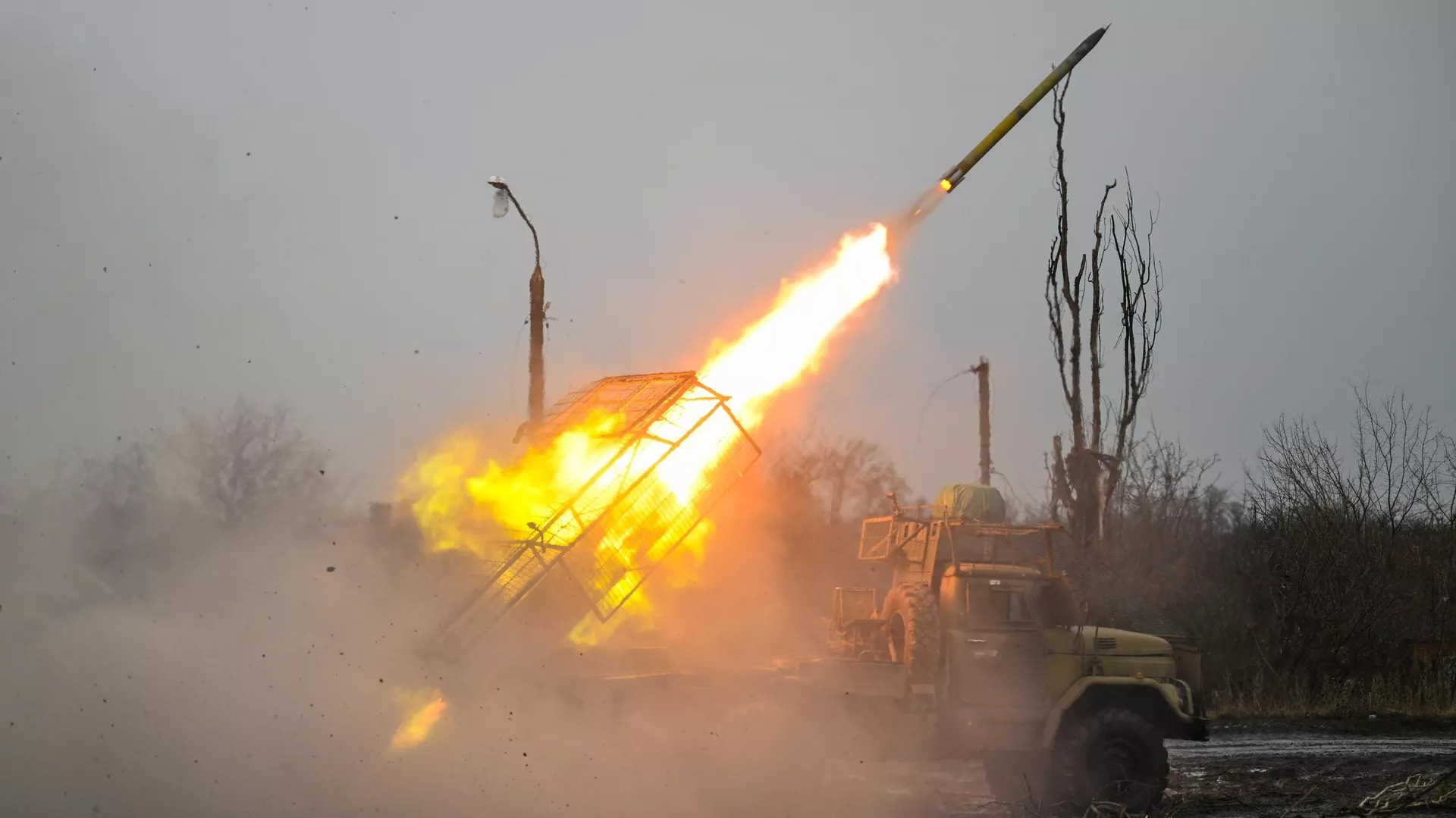 Ukraine - Ảnh 4.