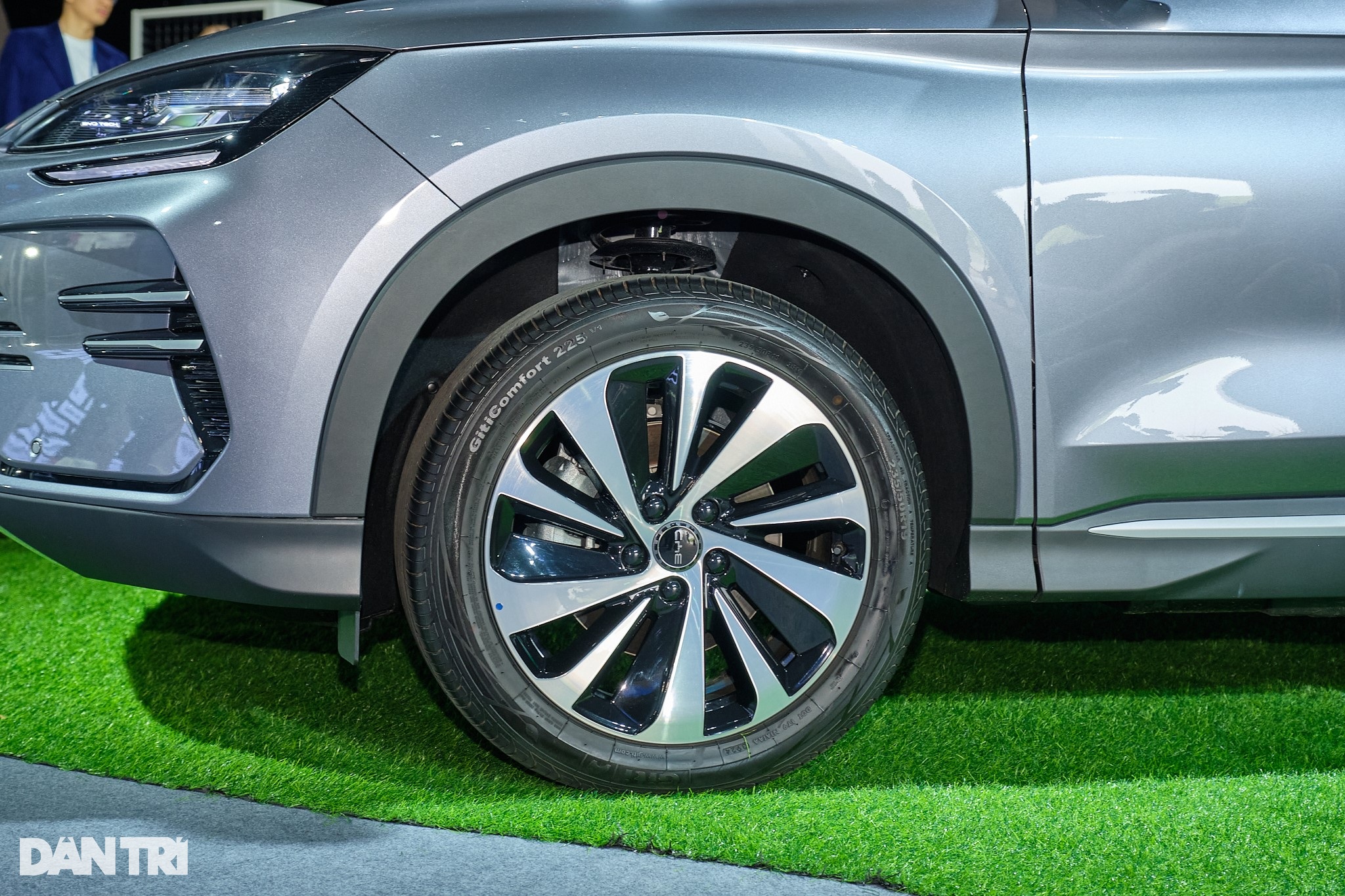 So sánh hai mẫu xe PHEV Trung Quốc: Chênh lệch 20 triệu đồng, ai sẽ nổi bật hơn? - 3