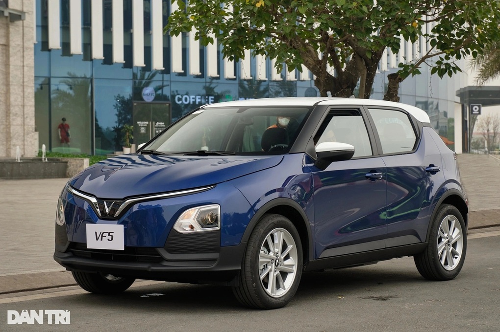 Xe SUV đô thị cỡ A chạy xăng gặp khó khăn trước sự bùng nổ của xe điện - 1