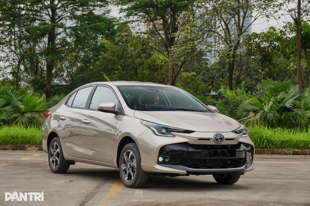 Toyota Vios sắp ra mắt phiên bản hybrid tại Việt Nam - 3