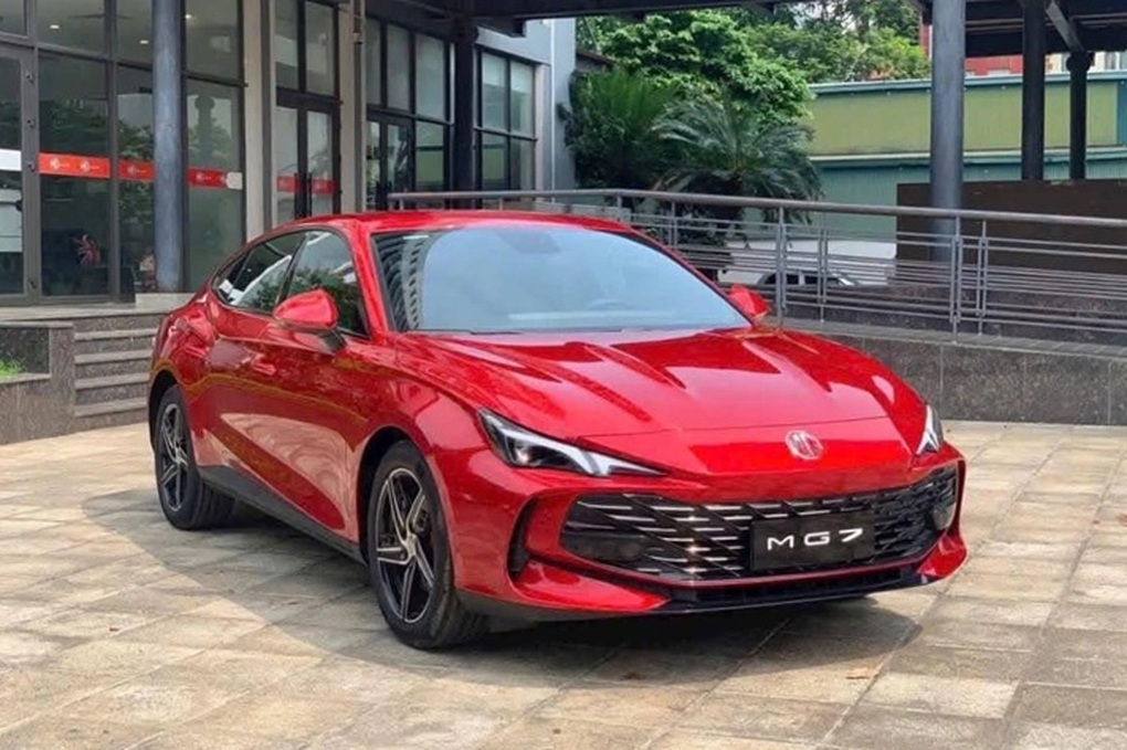 Mẫu xe Nhật Bản duy trì sức hút trong phân khúc sedan hạng D tại Việt Nam - 5
