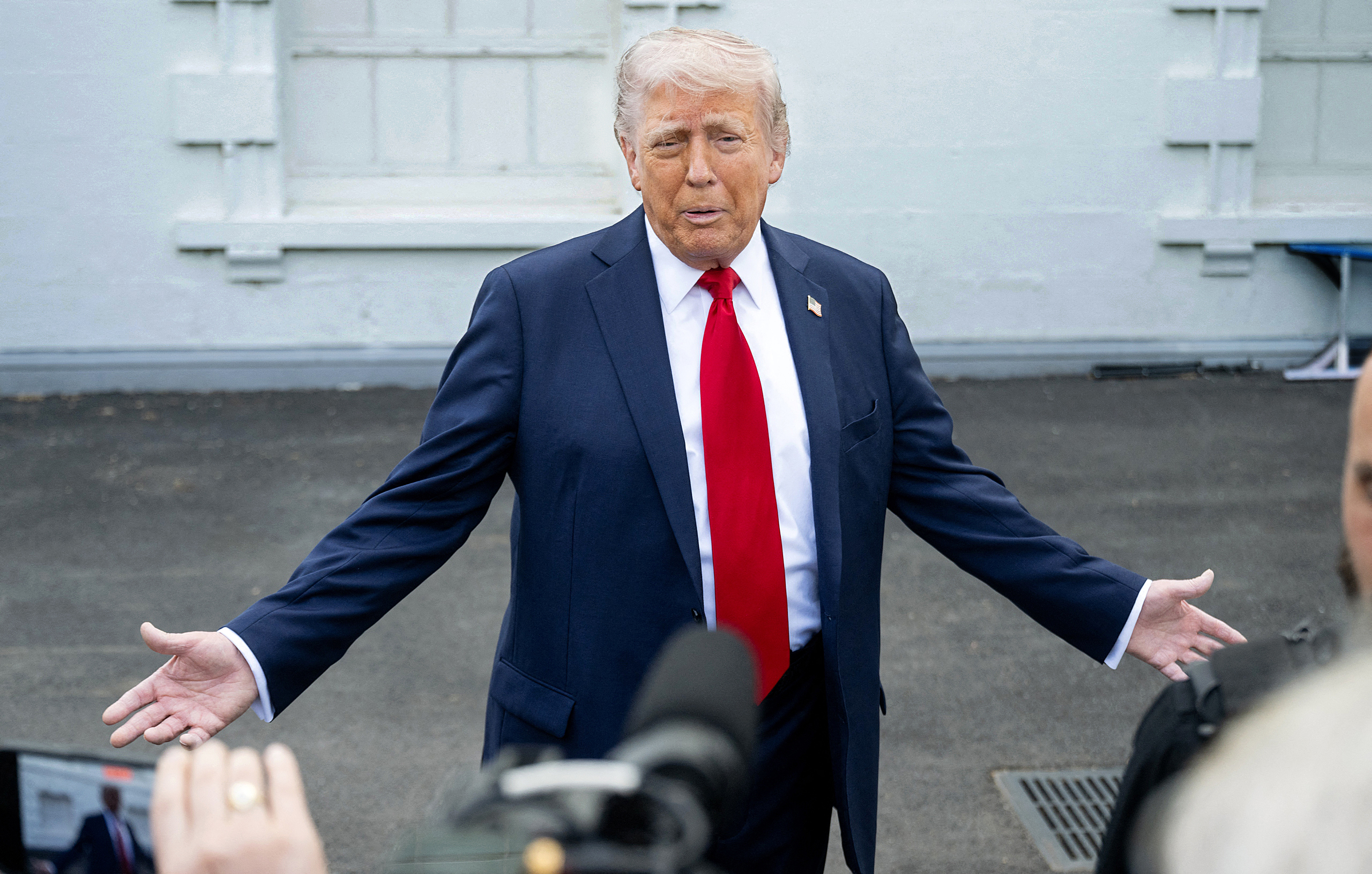 12 Bang Mỹ Khởi Kiện Tổng Thống Trump Về Chính Sách Thuế Quan - Ảnh 1.