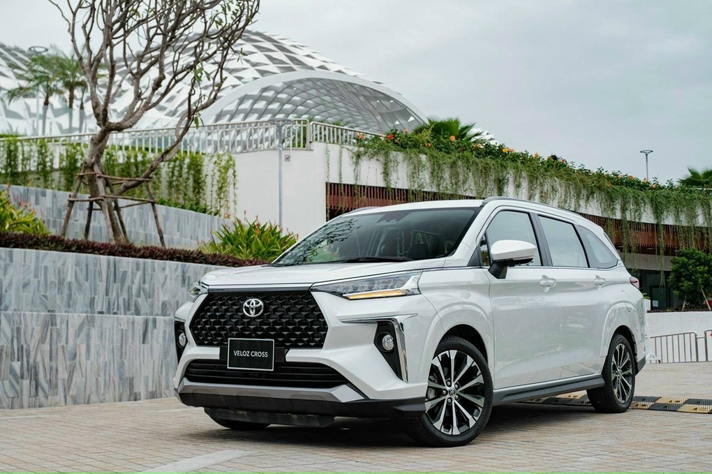 Xe “hot” tiếp tục giảm giá, khách hàng Việt tiết kiệm hàng chục triệu đồng - 4
