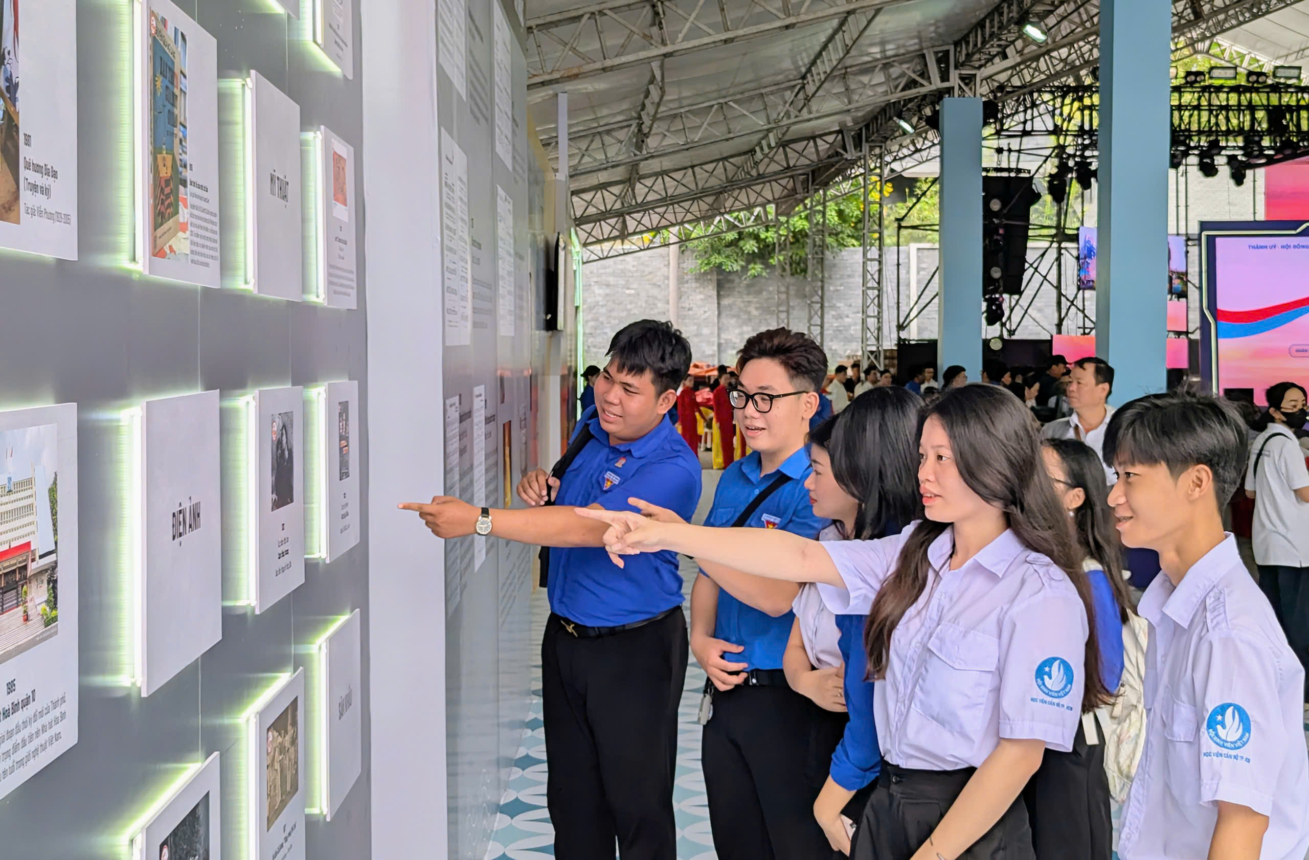 50 sự kiện, hoạt động nổi bật của TP.HCM có Chiến dịch Hồ Chí Minh toàn thắng - Ảnh 4.